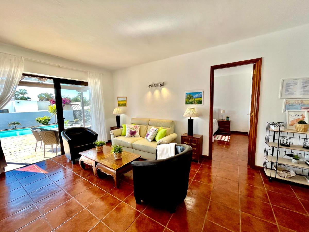 Villa Pilar Playa Blanca  Exterior photo